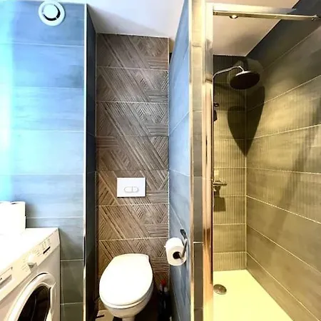 California - Clim Parking Apartment